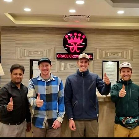 Grace Crown Hotel Islamabad Ngoại thất bức ảnh