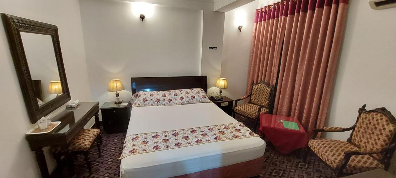 Grace Crown Hotel Islamabad Ngoại thất bức ảnh