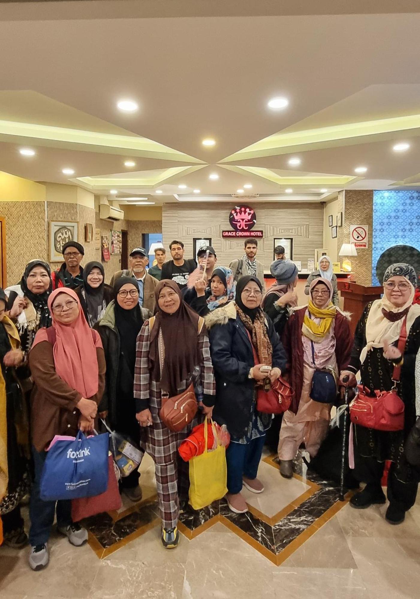 Grace Crown Hotel Islamabad Ngoại thất bức ảnh