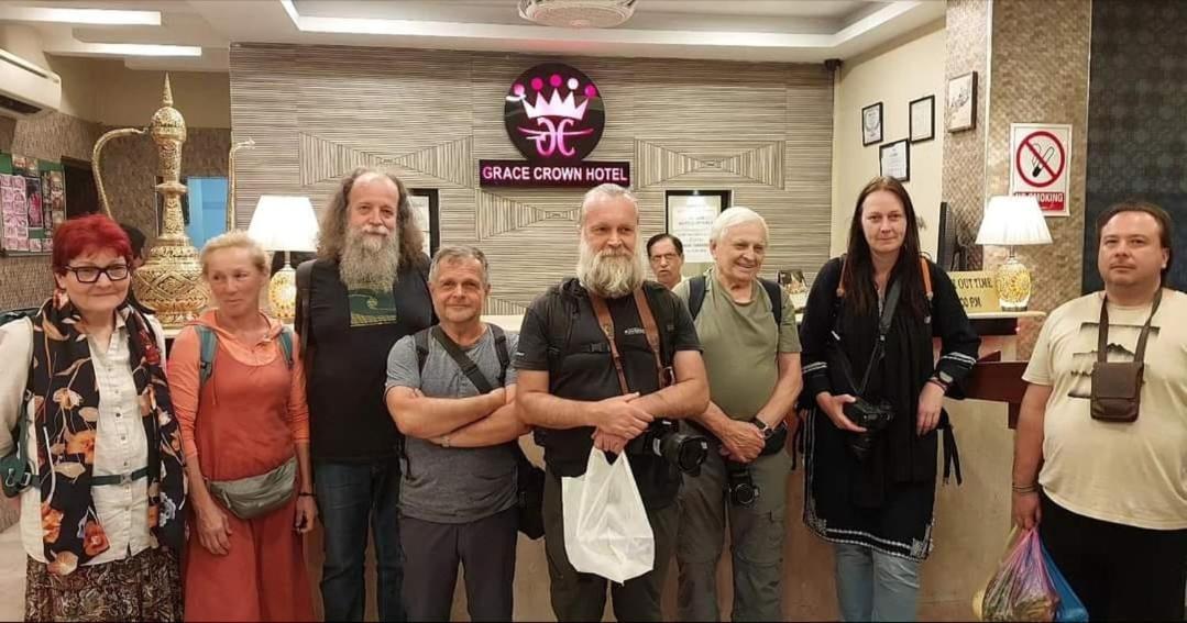 Grace Crown Hotel Islamabad Ngoại thất bức ảnh